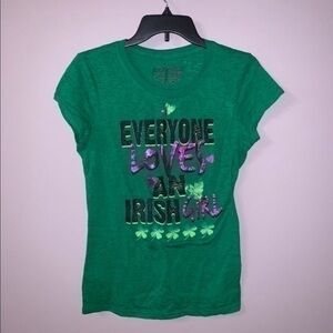 Everyone loves an Irish girl kids extra large